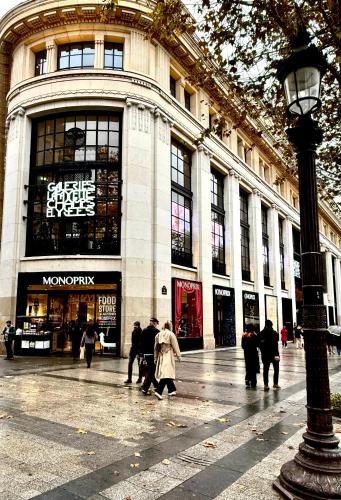 Champs elysees apartment 4