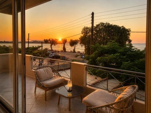 Nea Chora Seaside Luxury Apartment
