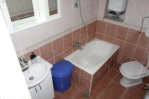 Holiday Home Stone House photo 3