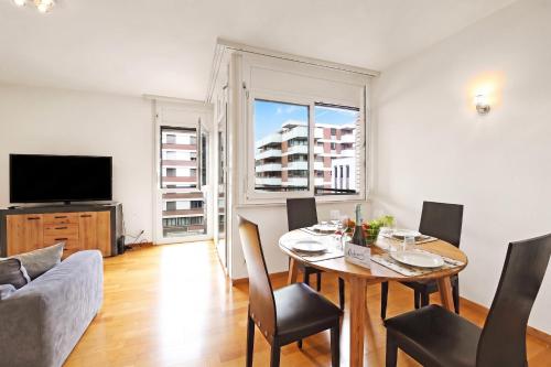 Locarno Place