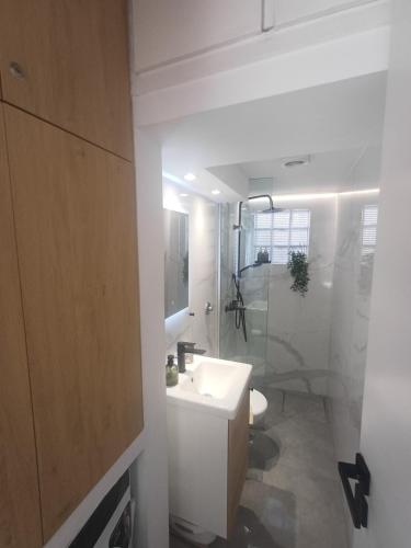 BRIO luxurious urban stay in Heraklio,WiFi,ΑC