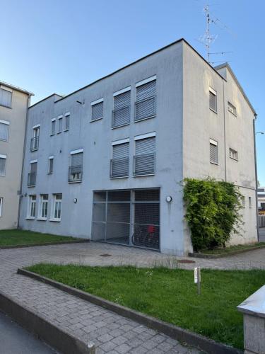 Ruhiges Premium-Apartment nahe Bodensee & Festspielhaus mit Parkplatz