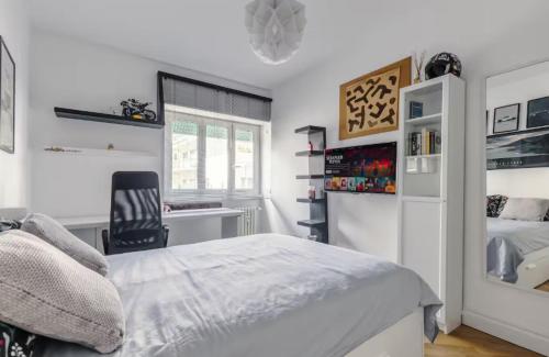 Large Room with private Bathroom