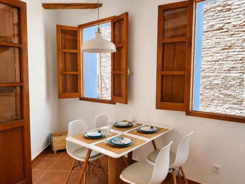 CASA FLORIT - The Central Market and Lonja Apartment