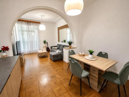 Charmant appartement avec terrasse à 2 min de la plage