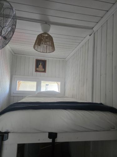 Casa Feia Hostel