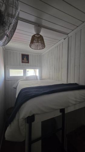 Casa Feia Hostel