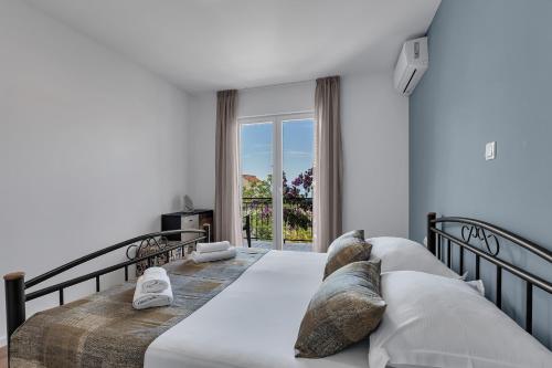 Family apartments Leona Makarska