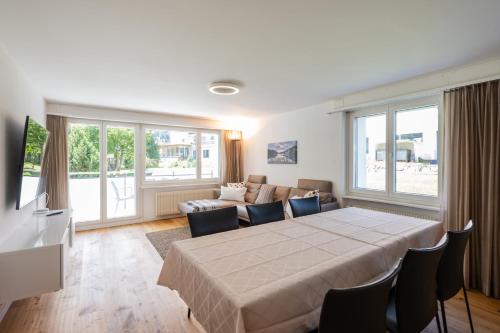 4 Zi Familienwohnung Haus Ravaisch 14 Davos Dorf EG