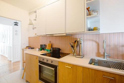 GuestReady - Comfort and Charm for 2 in the 14th