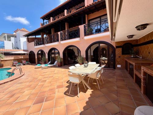 Your Holidays Home - Sta Mónica - Costa Adeje