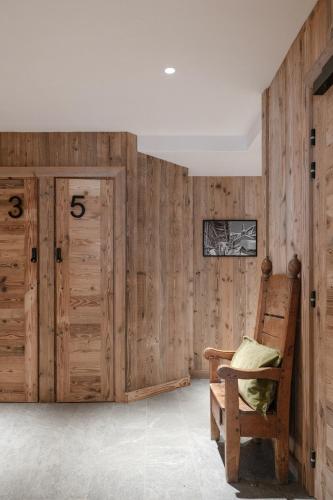Chalet Rose
