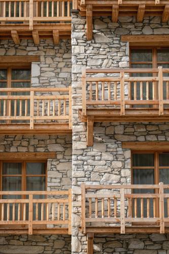 Chalet Rose