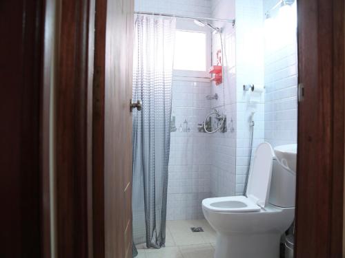 Apartment 25B11 Mixta tesisinde bir banyo