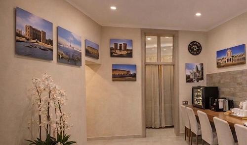 MaX RelaX Suite - Bed & Breakfast - Vicino Stazione Napoli Centro Storico