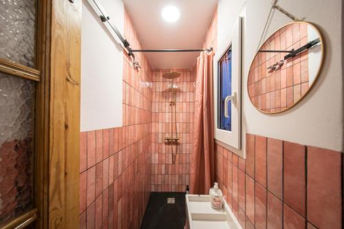 Almodovar Apartment Barcelona