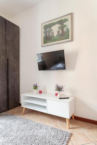 Bicocca Comfort Suit - Near Metro & Central Station