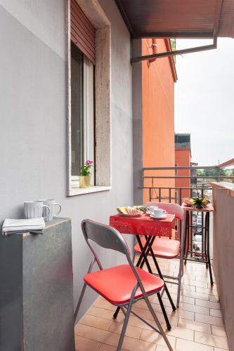 Bicocca Comfort Suit - Near Metro & Central Station