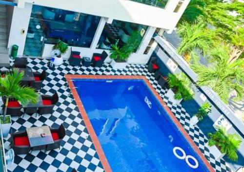 an overhead view of a swimming pool in a resort at Parkview Astoria Hotel in Lagos
