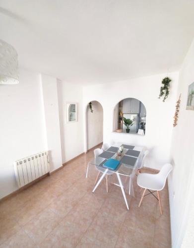 Appartement proche plage avec piscine en centre ville