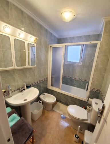 Appartement proche plage avec piscine en centre ville