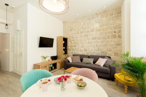 Hedera Estate Hedera A2 - Breakfast included