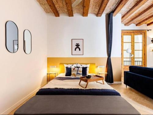 Spacious apartment in the Gothic
