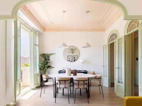 Lovely Apartment in Montjuïc