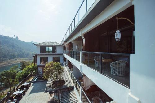 Yangshuo Li River Resort — Facade/entrance