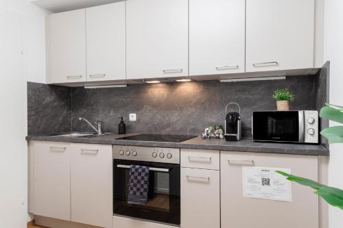 New Boho Design Altstadt Studio - Free Parking by HERO HOMES Graz