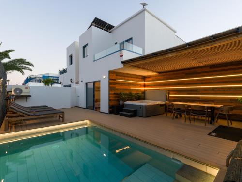 Villa Victoria - Playa Blanca
