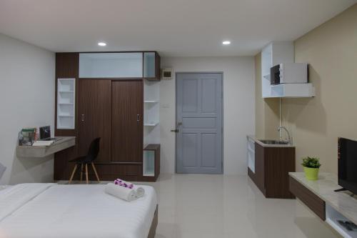 Una cocina o zona de cocina en Q Space Residence