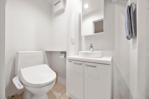 Nishi-Shinjuku Apartment