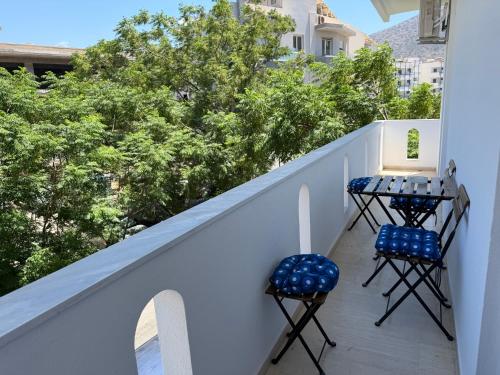 Azure Breeze Suite Apartment