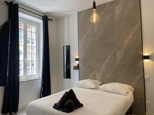 Joli appartement avec jardin, 2 chambres, centre ville de Nice