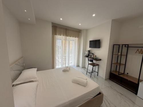 Emerald Rooms