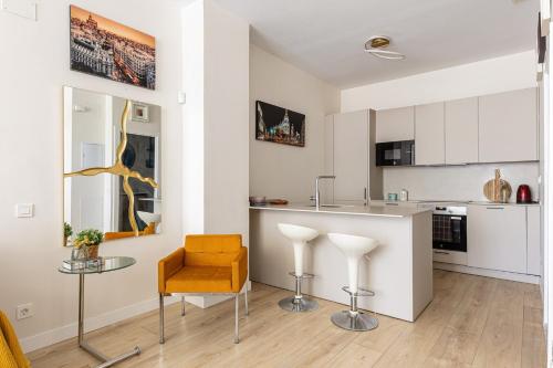 GOLD SUITE APARMENT Wifi AC SERVICES E1