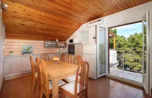Apartment in Primosten with sea view, terrace, air conditioning, WiFi 5155-2