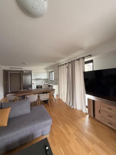 Alimos Urban Retreat