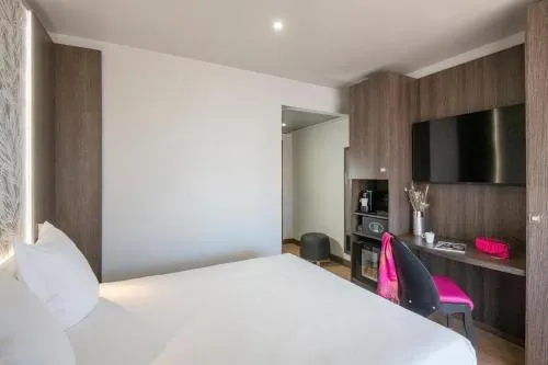 Best Western Premier Le Patio des Artistes Wellness Jacuzzi photo 16