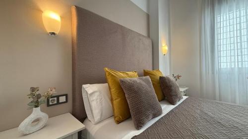 Quiet Apartment in the Heart of Malaga POOL & FREE PARKING