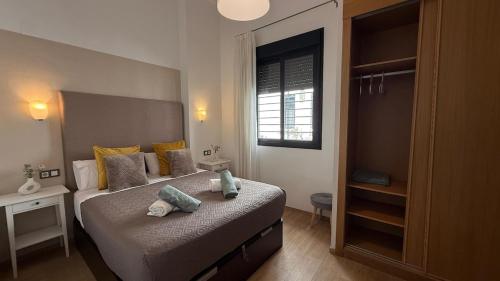 Quiet Apartment in the Heart of Malaga POOL & FREE PARKING