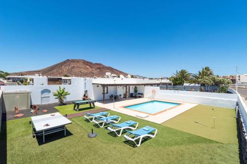 Villa Ramon by Villa Plus