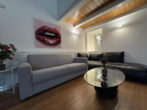 Luxury Loft in Chinatown - Sarpi District