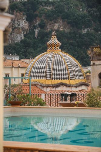 Grand Hotel La Favorita — Swimming pool
