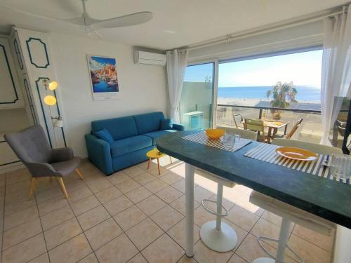 Studio vue mer, parking et climatisation