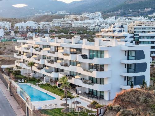 HigueronRentals Sunny Sea View Retreat