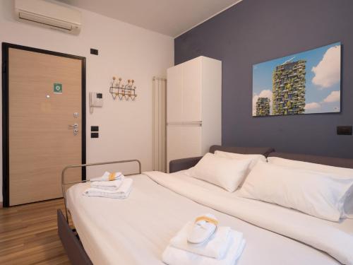 Palazzo Candiani - Stylish Apartments steps from PoliMi Bovisa Campus by Rentopolis