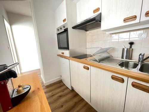 L'Armor apartment with terrace and parking