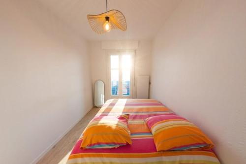 Sunny Flat with Sea-View Balcony
